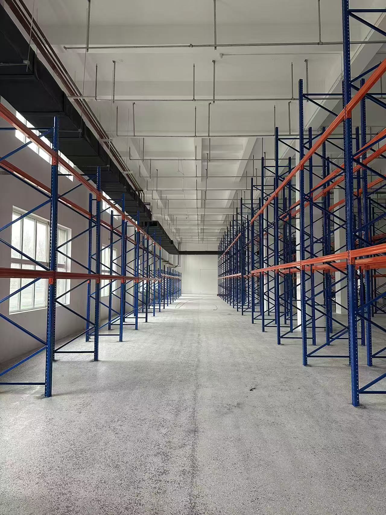 為什么庫房要選擇用倉儲(chǔ)貨架